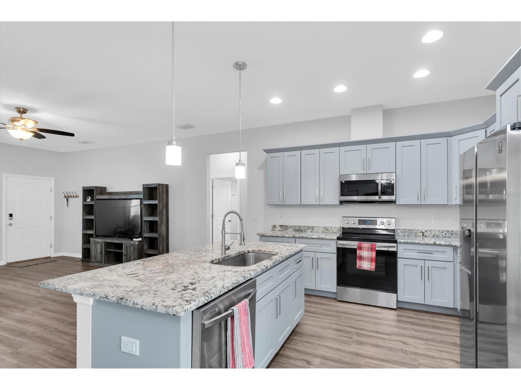 5876 78th Avenue N Pinellas Park FL 33781 TB8516017 image7
