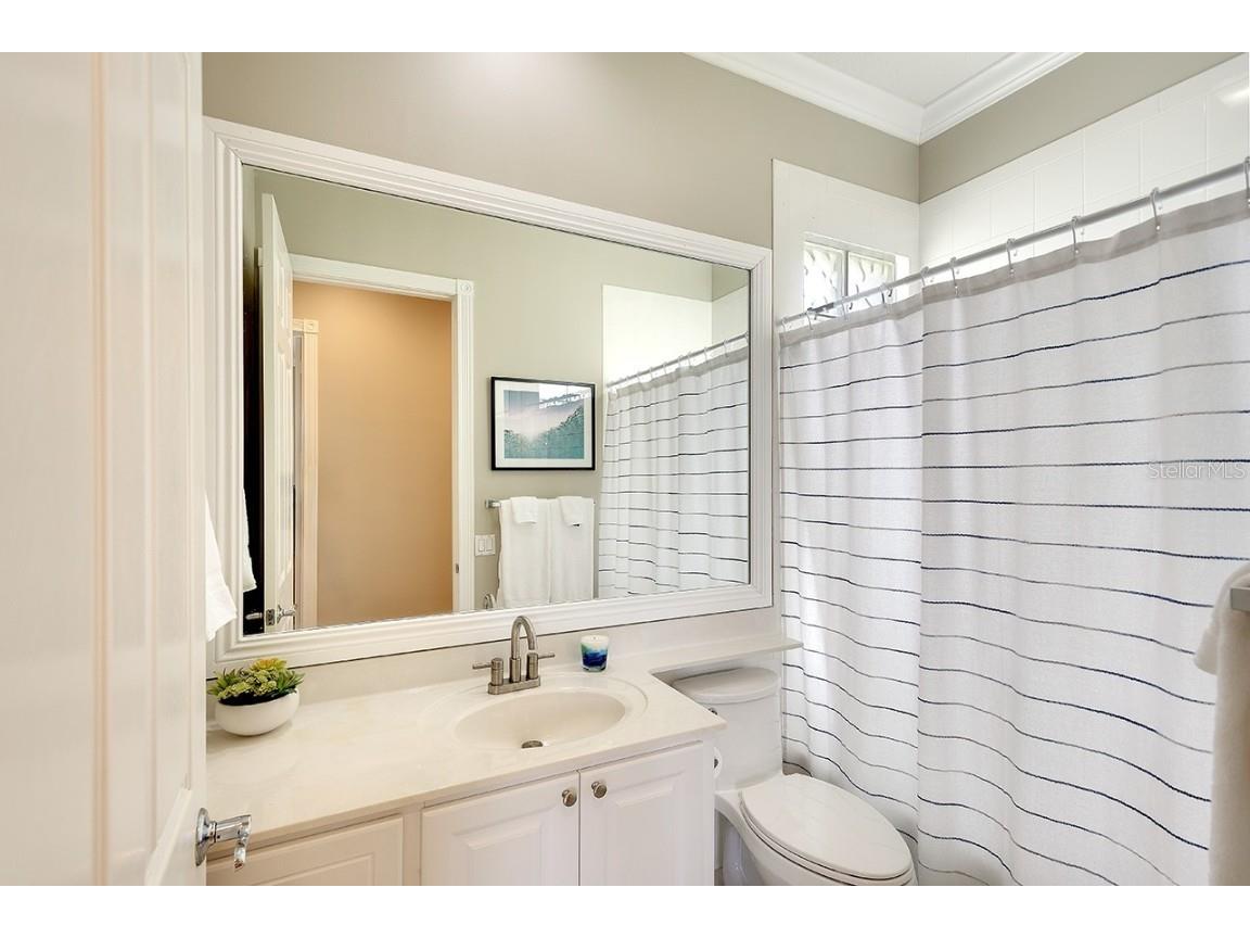 5877 Ferrara Drive Sarasota FL 34238 A4652663 image32