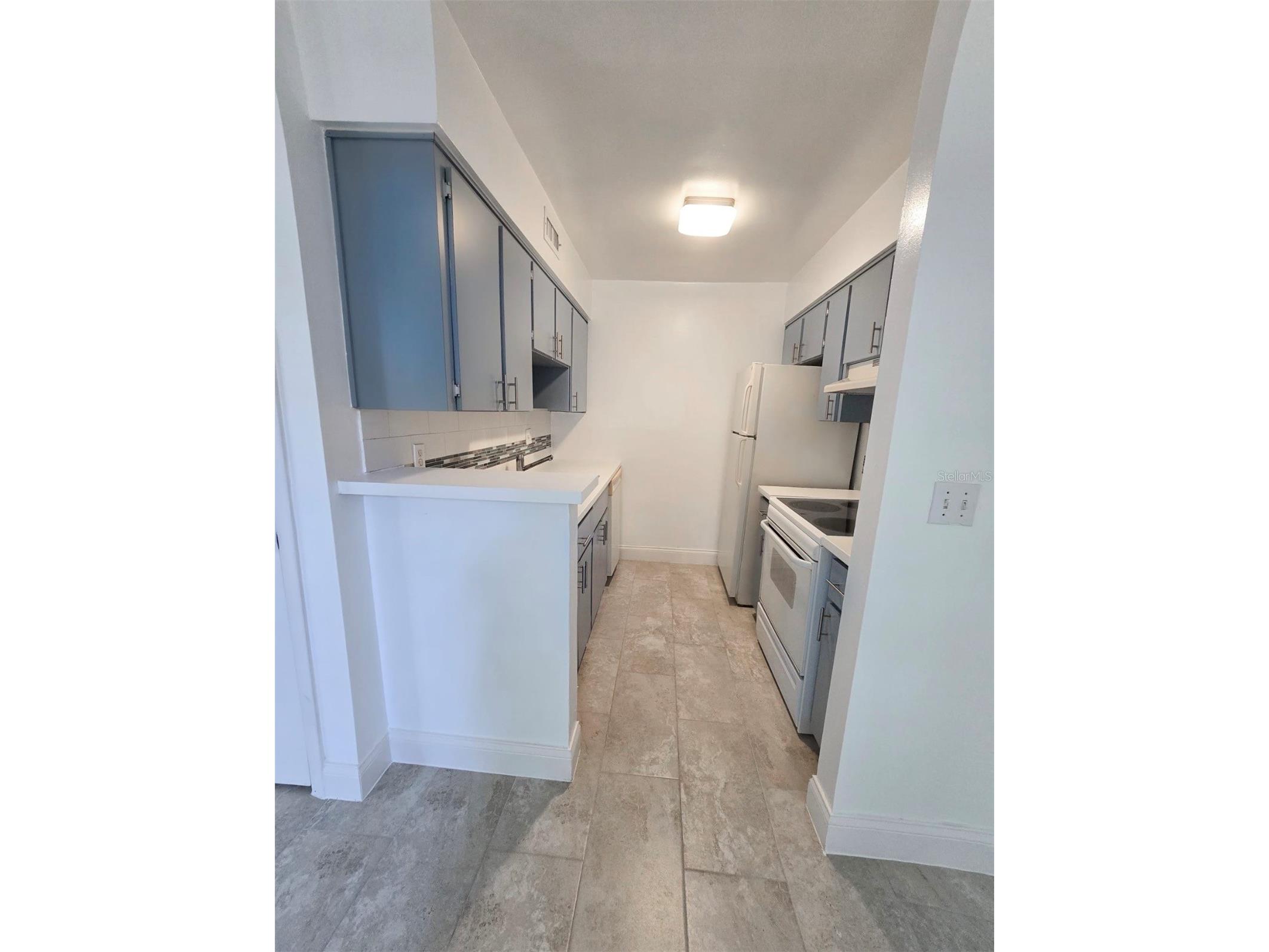 5877 Windhover #A01-0 Orlando FL 32819 S5146852 image5