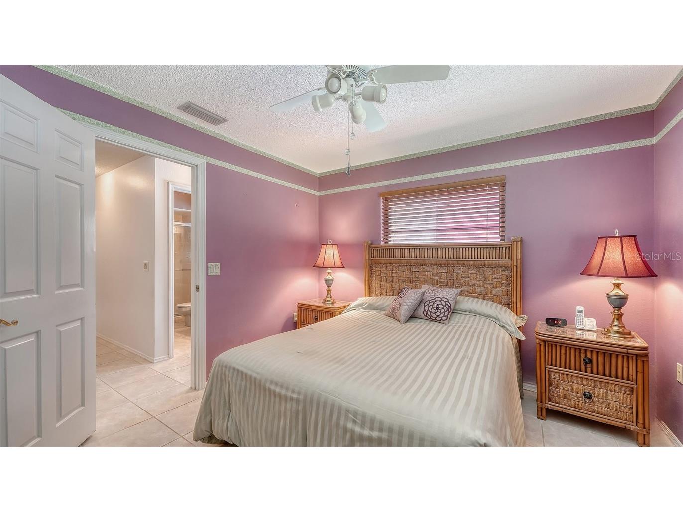 5879 Ravenwood Drive Sarasota FL 34243 A4660207 image30