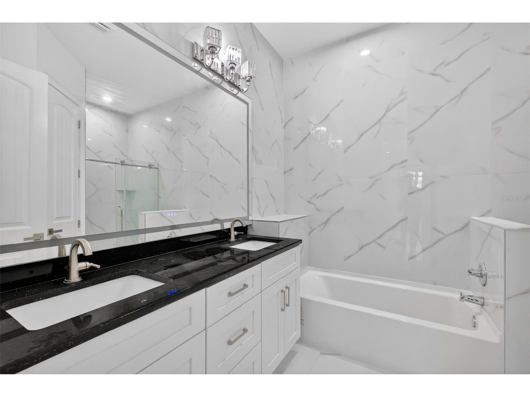 588 Dowling Circle Lady Lake FL 32159 TB8455649 image32