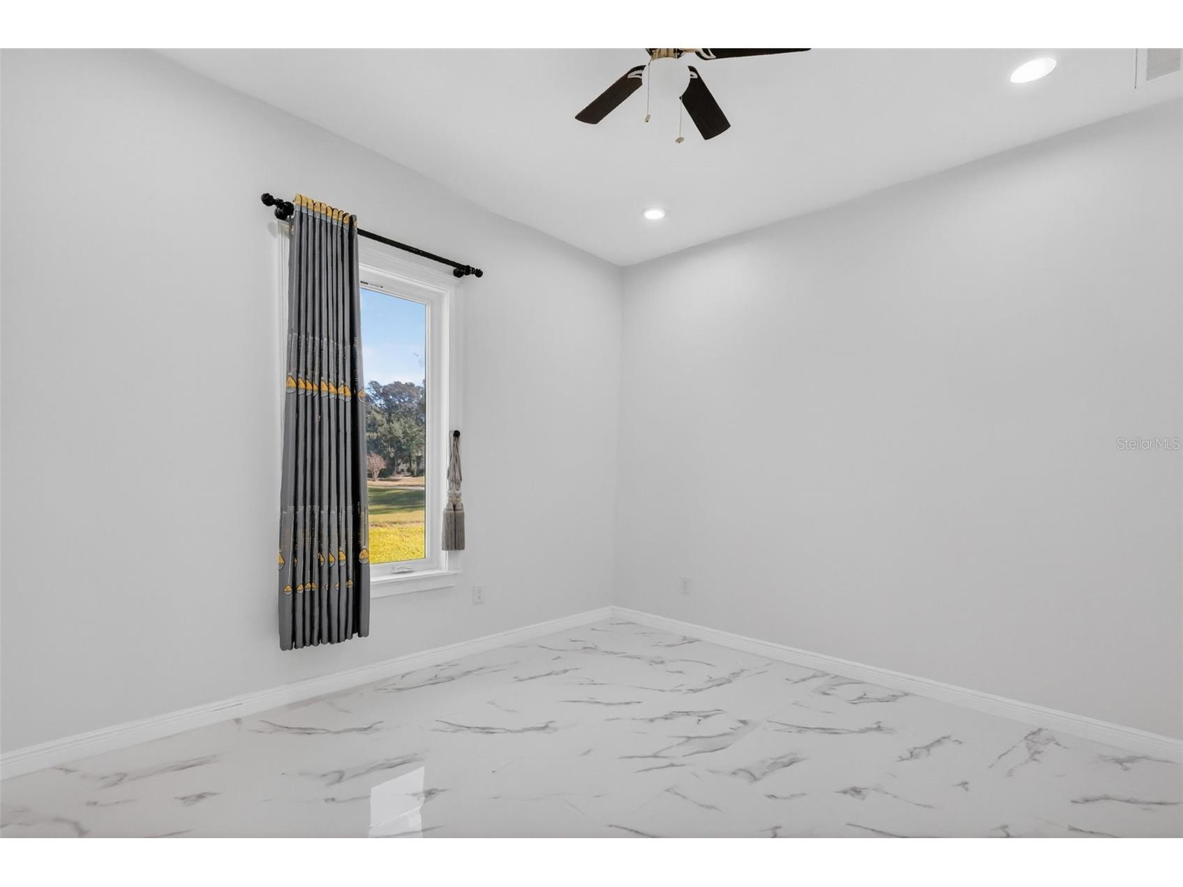 588 Dowling Circle Lady Lake FL 32159 TB8455649 image37
