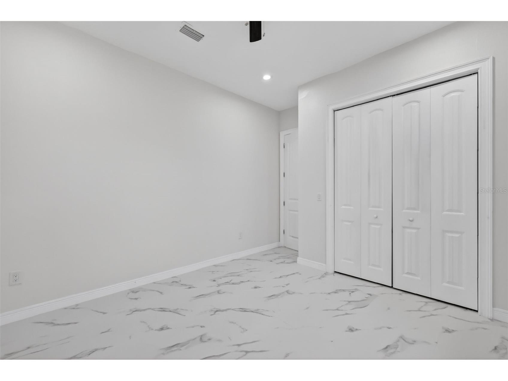 588 Dowling Circle Lady Lake FL 32159 TB8455649 image38