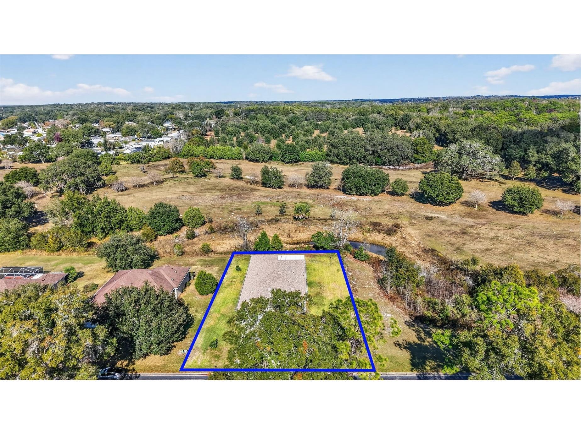 588 Dowling Circle Lady Lake FL 32159 TB8455649 image4