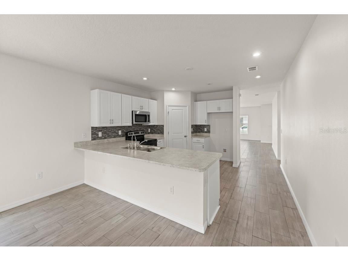 588 Meadow Bend Drive Davenport FL 33837 S5130245 image5