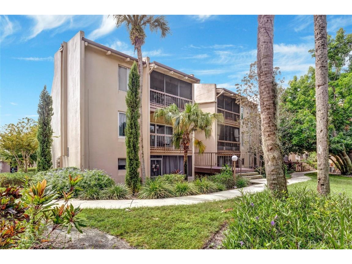 588 Orange Dr #132 Altamonte Springs FL 32701 - LAKE ORIENTA O6145609 image1