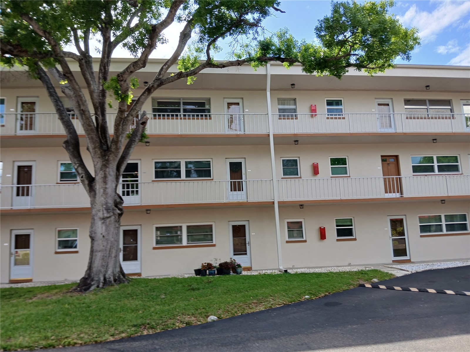 5880 38th Avenue N #304 Saint Petersburg FL 33710 TB8496305 image2