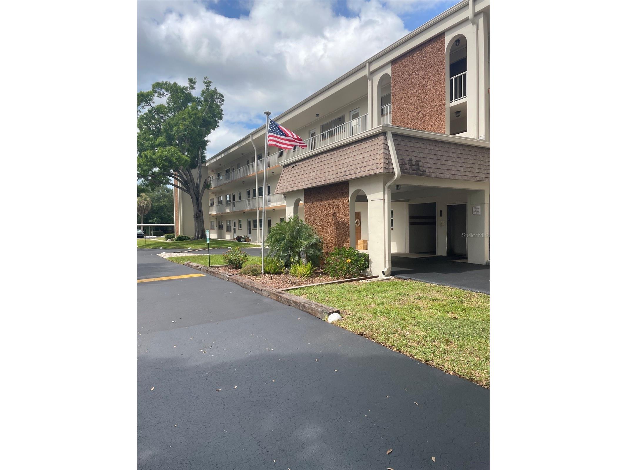 5880 38th Avenue N #308 Saint Petersburg FL 33710 TB8503639 image1
