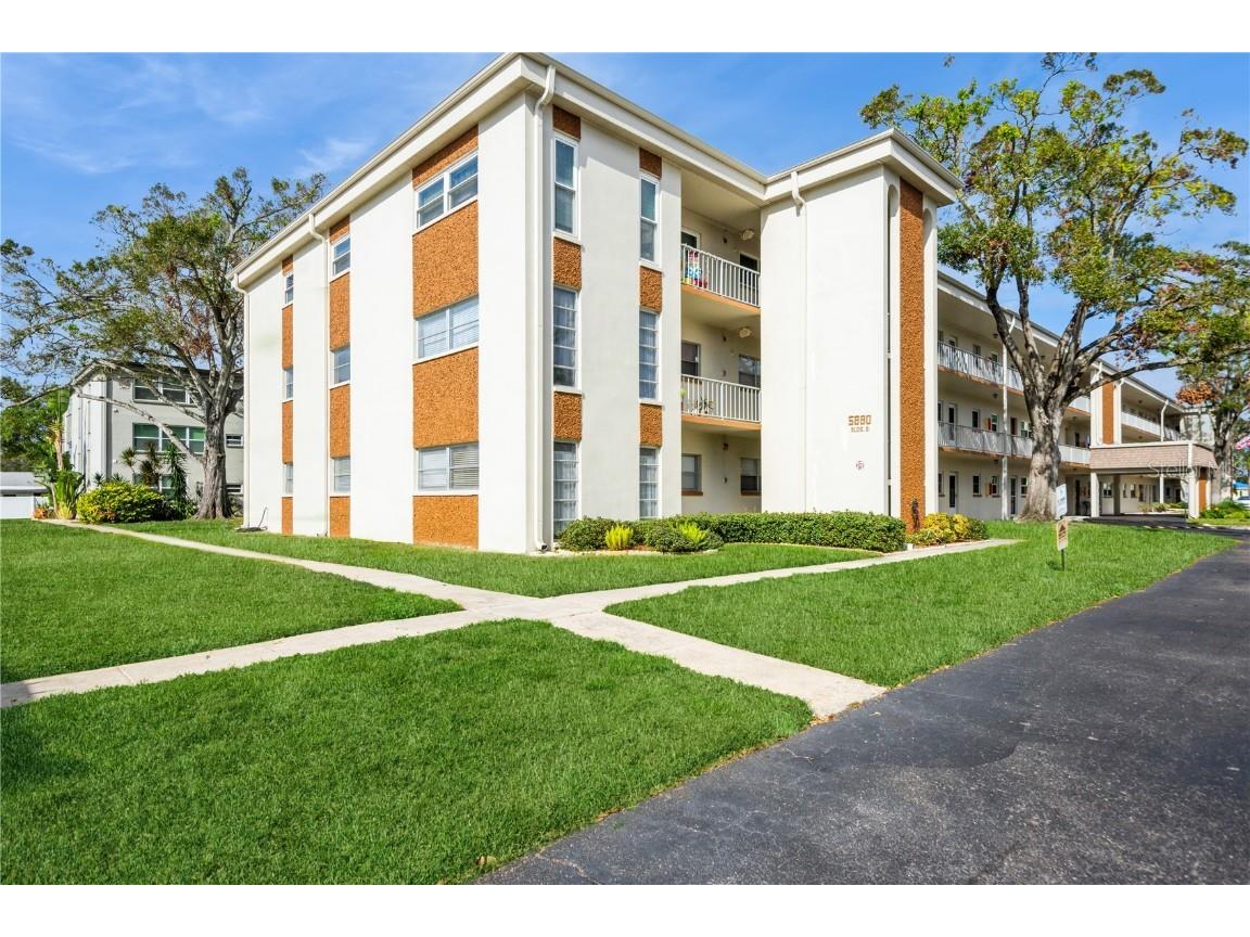 5880 38th Avenue N #310 Saint Petersburg FL 33710 TB8331399 image1