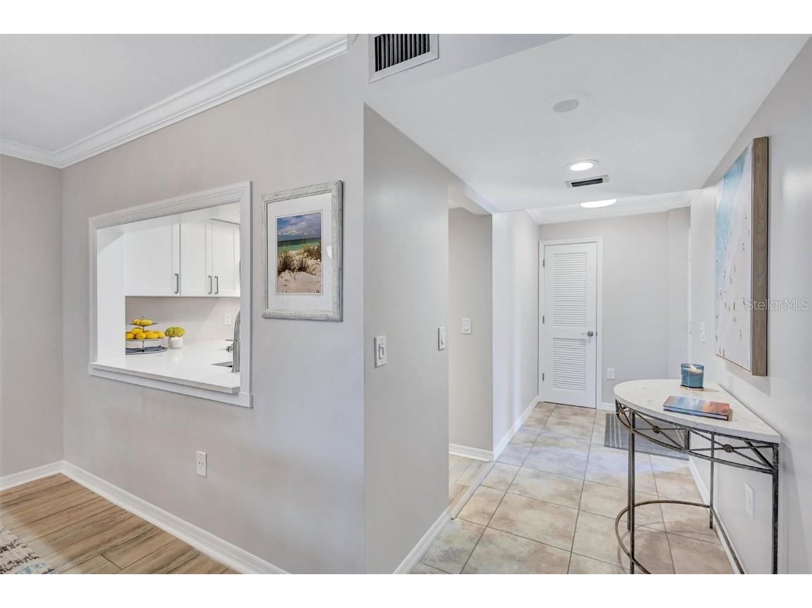 5880 Midnight Pass Road #306 Sarasota FL 34242 - GULF OF MEXICO A4665457 image8