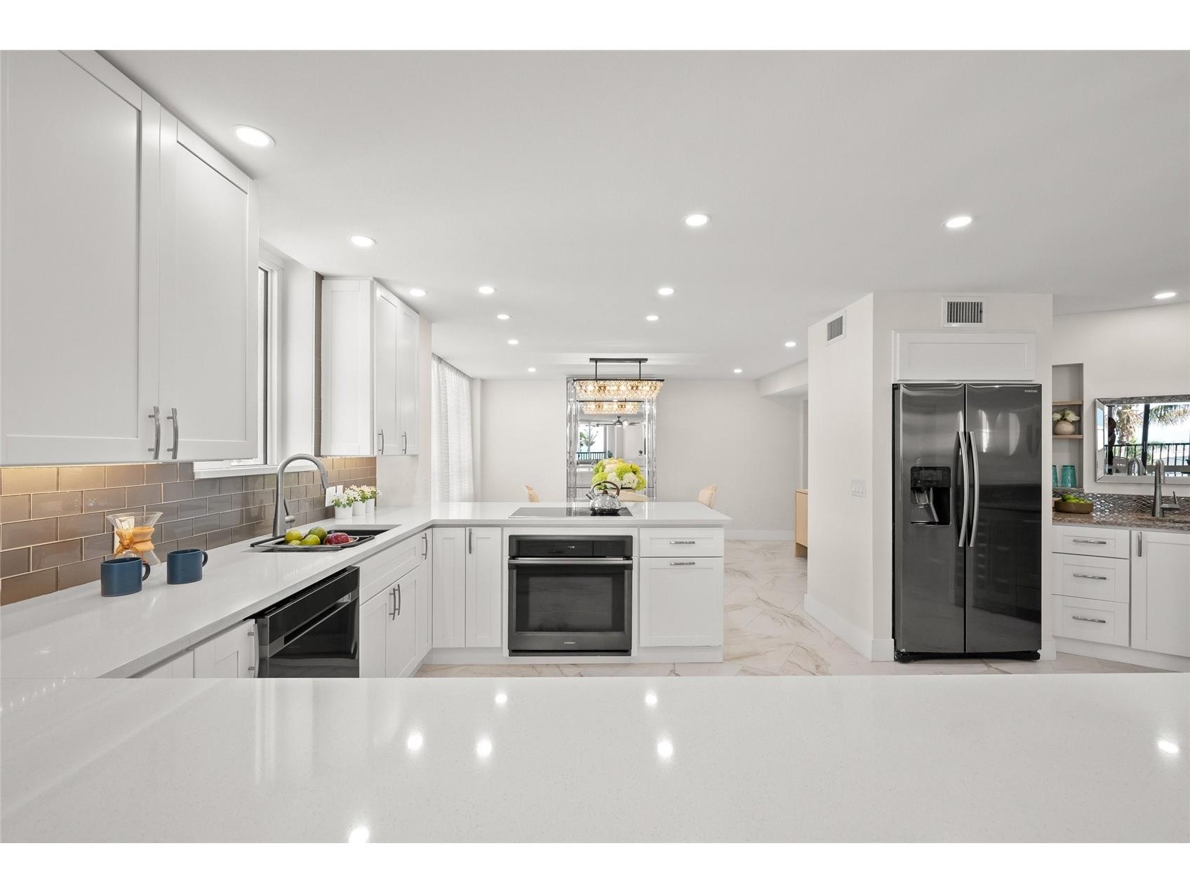 5880 Midnight Pass Road #511 Sarasota FL 34242 - GULF A4684184 image3