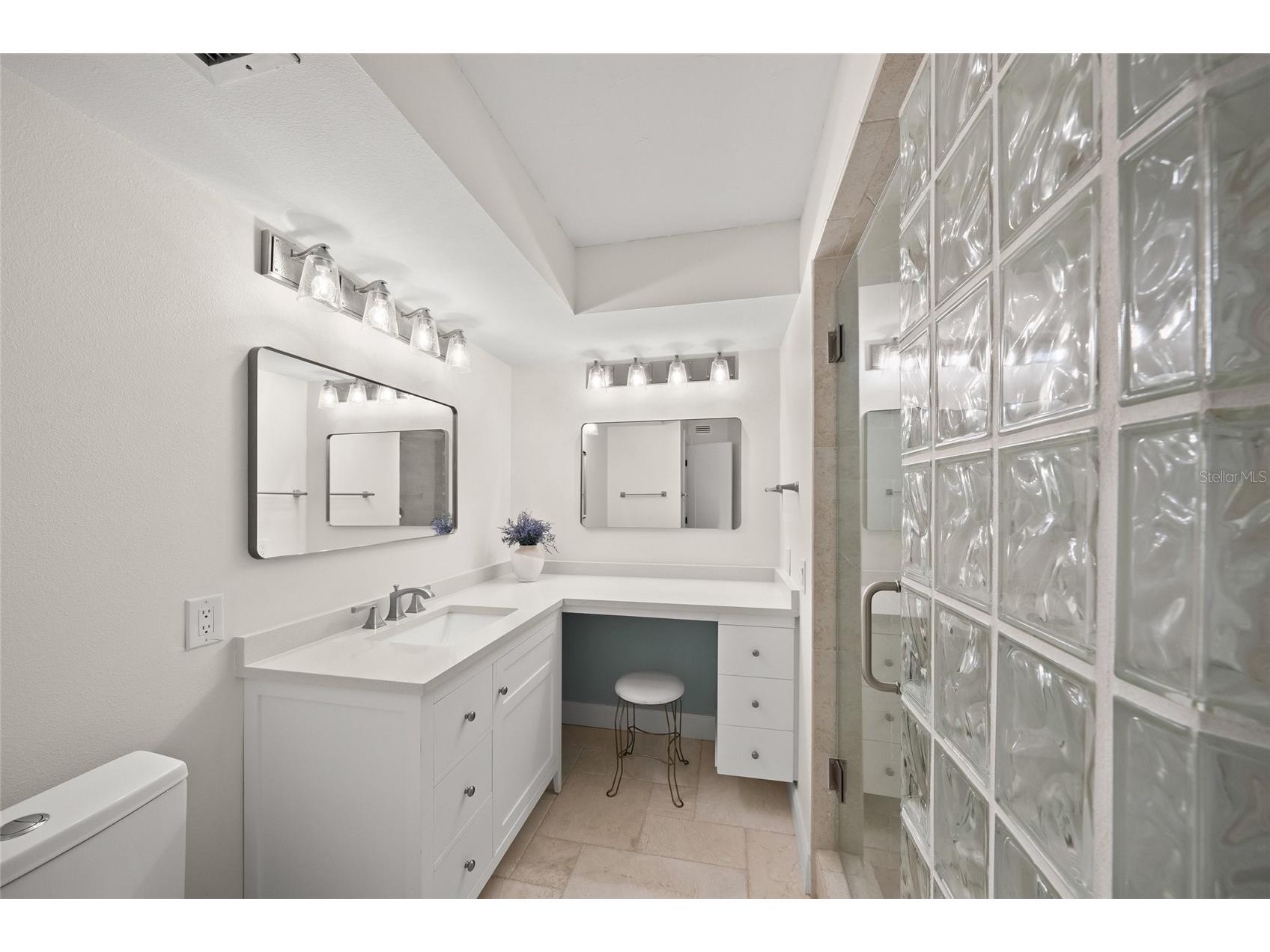 5880 Midnight Pass Road #511 Sarasota FL 34242 - GULF A4684184 image48