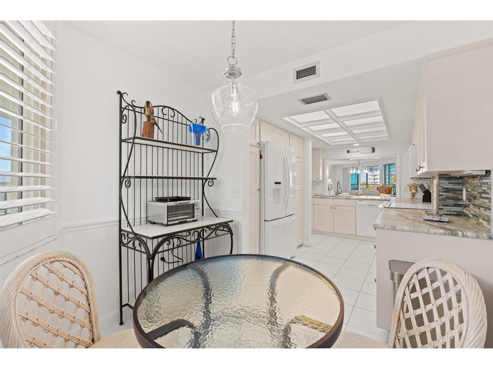 5880 Midnight Pass Road #605 Sarasota FL 34242 A4683118 image15