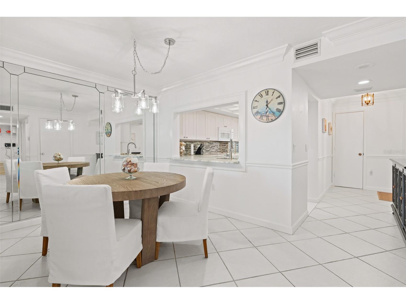 5880 Midnight Pass Road #605 Sarasota FL 34242 A4683118 image16