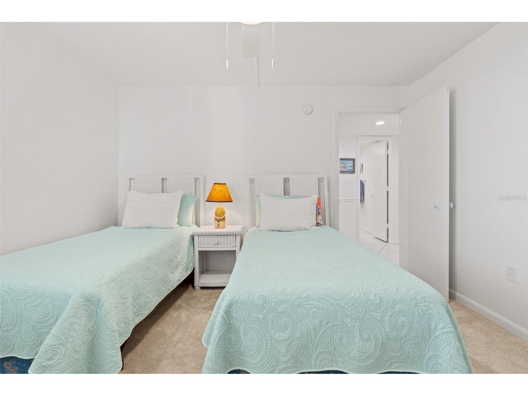 5880 Midnight Pass Road #605 Sarasota FL 34242 A4683118 image21