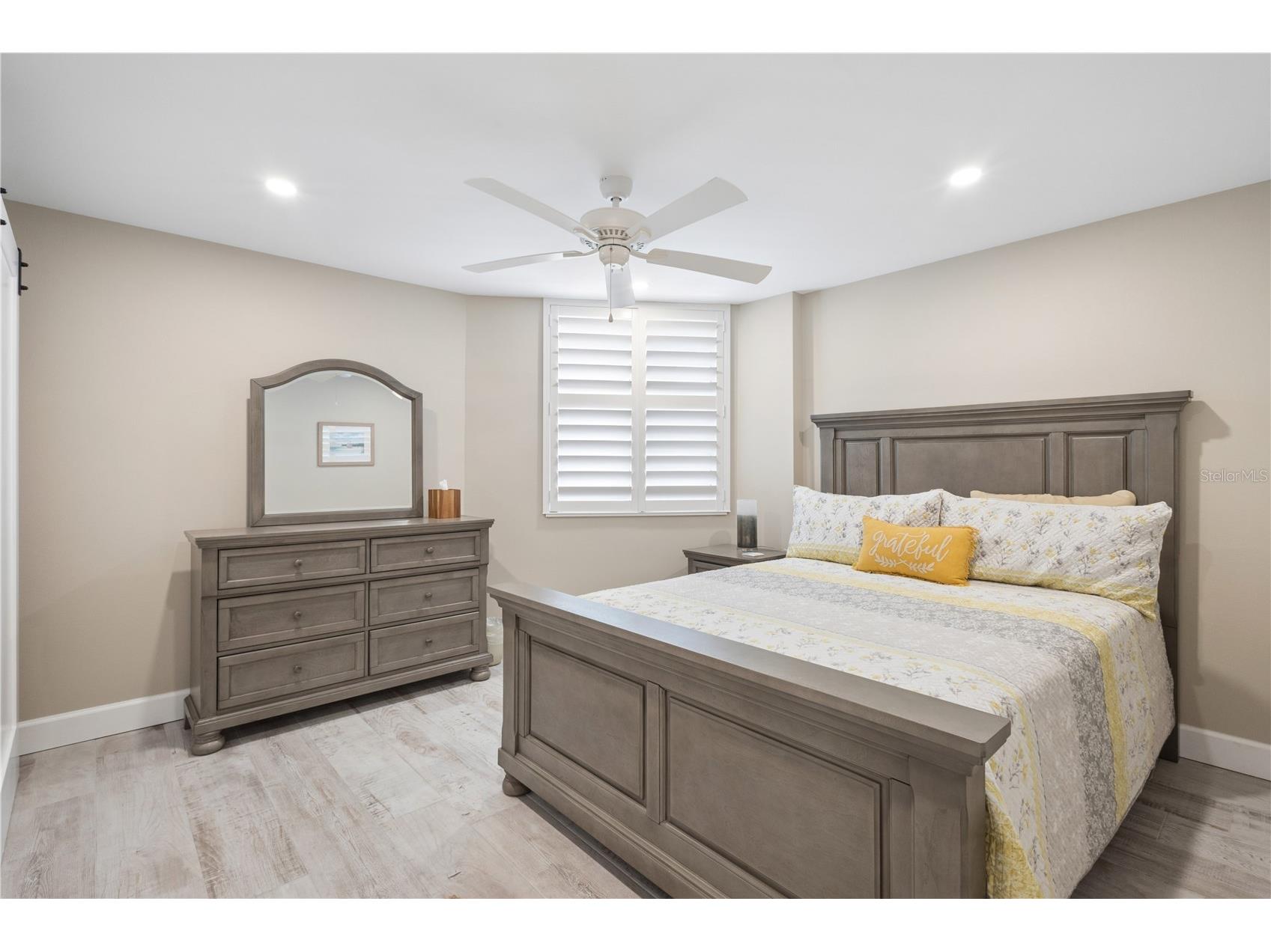 5880 Midnight Pass Road #704 Sarasota FL 34242 - GULF OF MEXICO A4685065 image21
