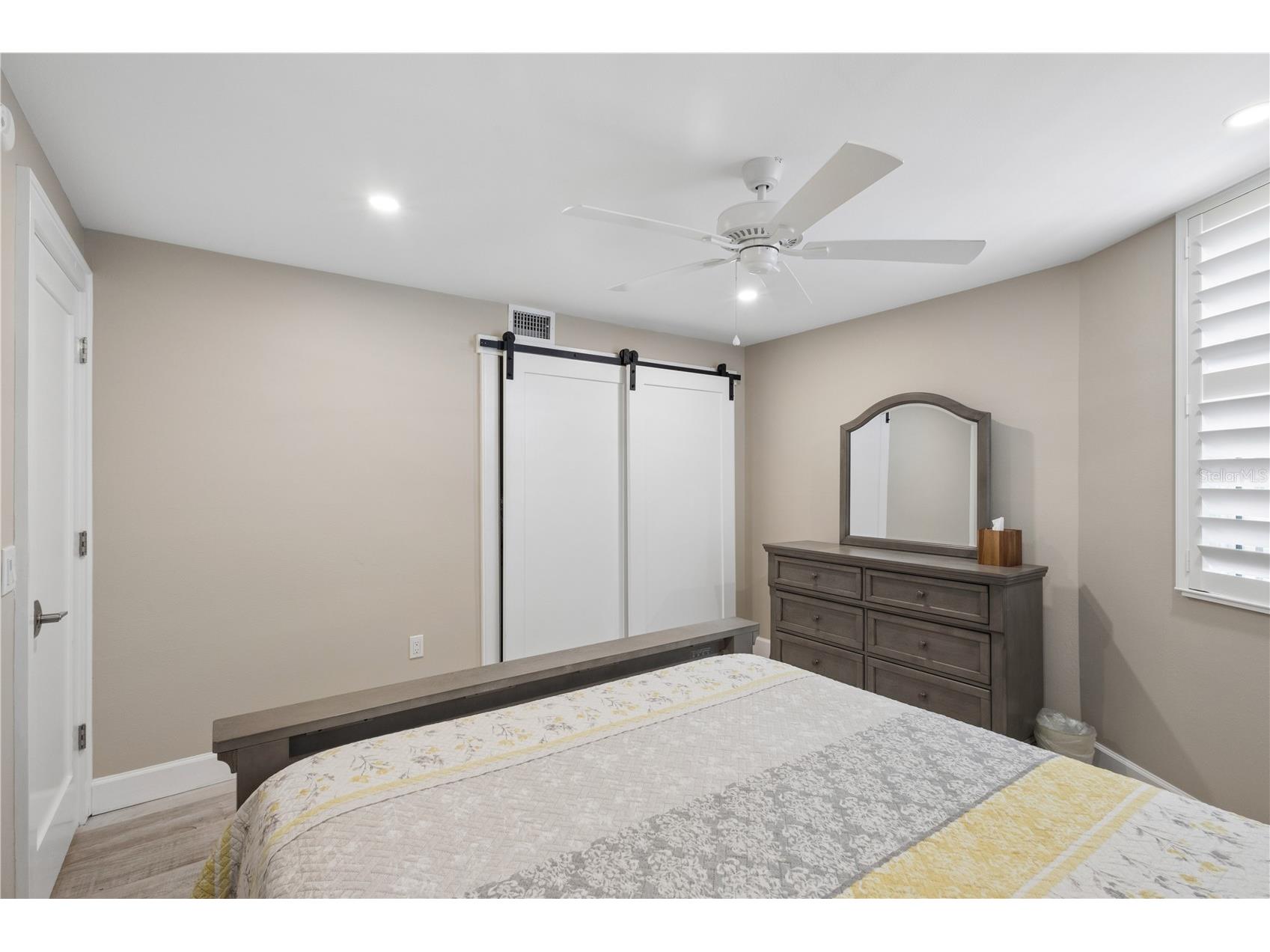 5880 Midnight Pass Road #704 Sarasota FL 34242 - GULF OF MEXICO A4685065 image22