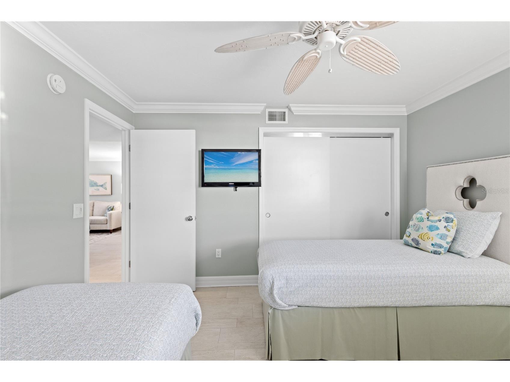 5880 Midnight Pass Road #804 Sarasota FL 34242 - GULF OF MEXICO A4680425 image24