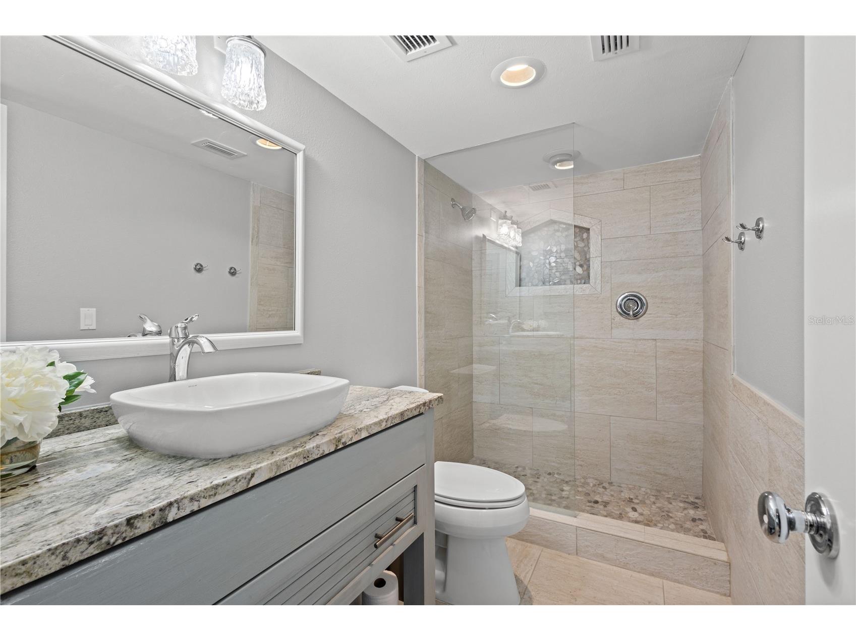 5880 Midnight Pass Road #804 Sarasota FL 34242 - GULF OF MEXICO A4680425 image25