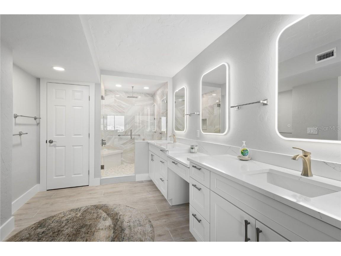 5880 Midnight Pass Road #907 Sarasota FL 34242 - GULF OF MEXICO A4667495 image23