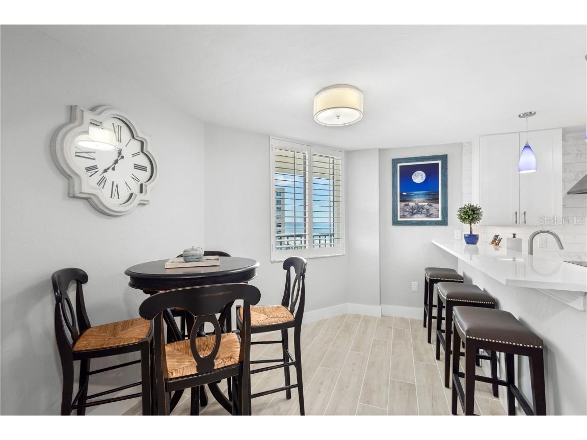 5880 Midnight Pass Road #907 Sarasota FL 34242 - GULF OF MEXICO A4667495 image4