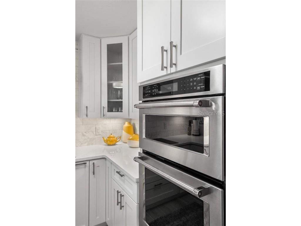 5880 Midnight Pass Road #907 Sarasota FL 34242 - GULF OF MEXICO A4667495 image9