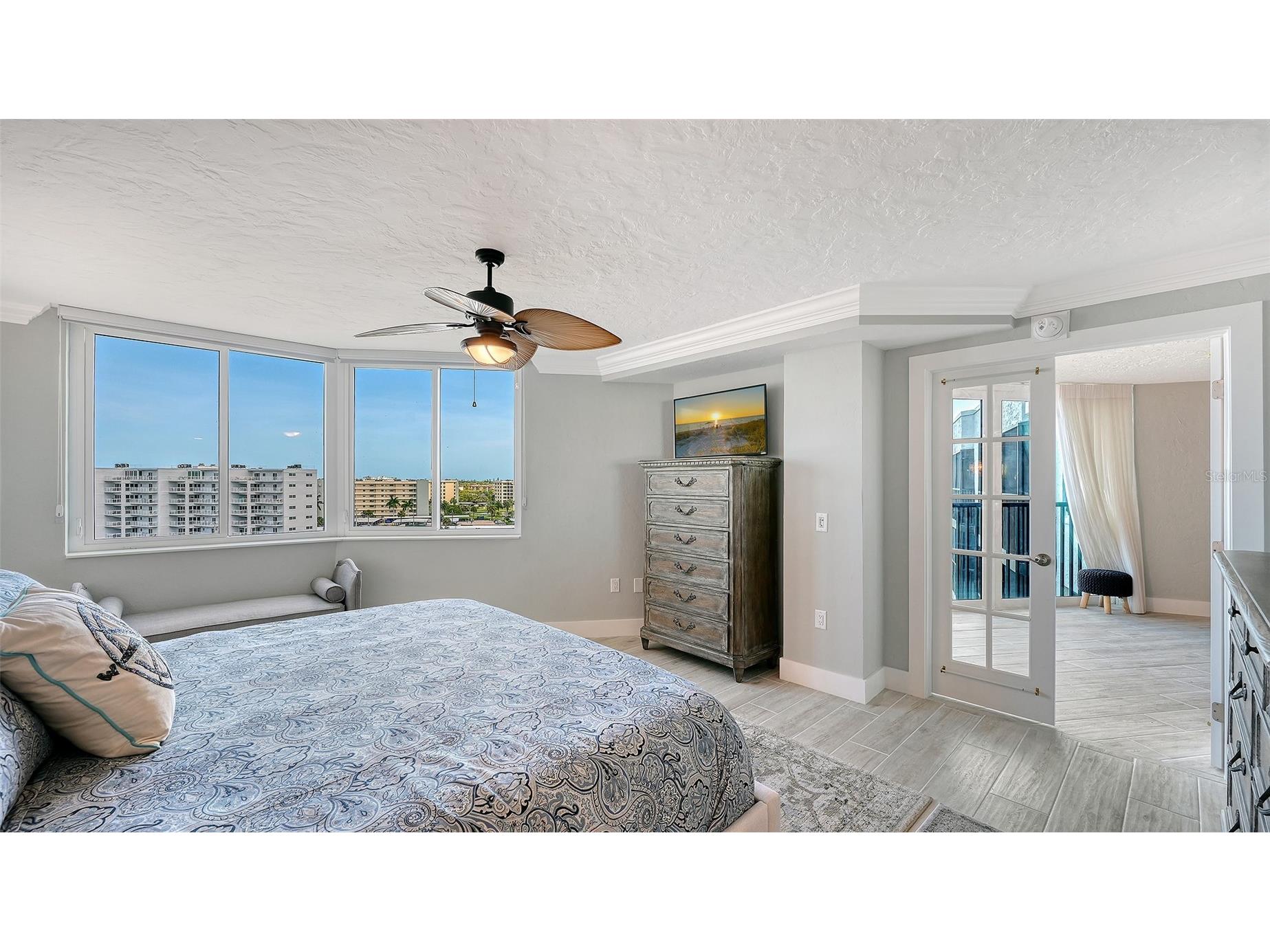 5880 Midnight Pass Road #907 Sarasota FL 34242 A4694262 image32