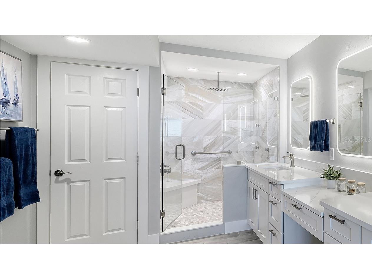 5880 Midnight Pass Road #907 Sarasota FL 34242 A4694262 image35