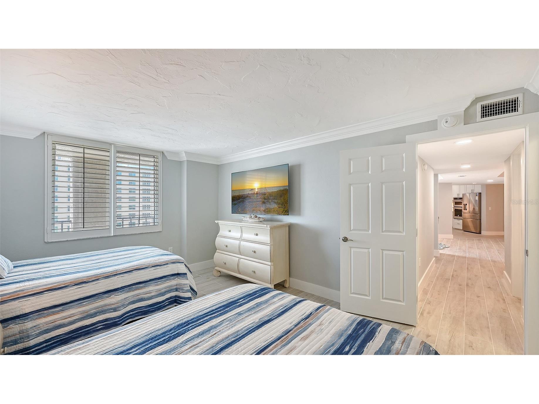 5880 Midnight Pass Road #907 Sarasota FL 34242 A4694262 image40