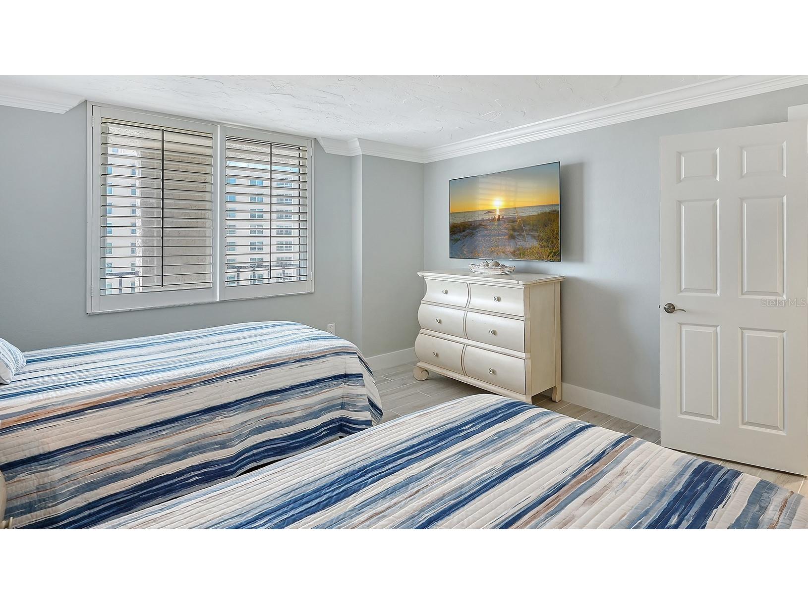 5880 Midnight Pass Road #907 Sarasota FL 34242 A4694262 image41