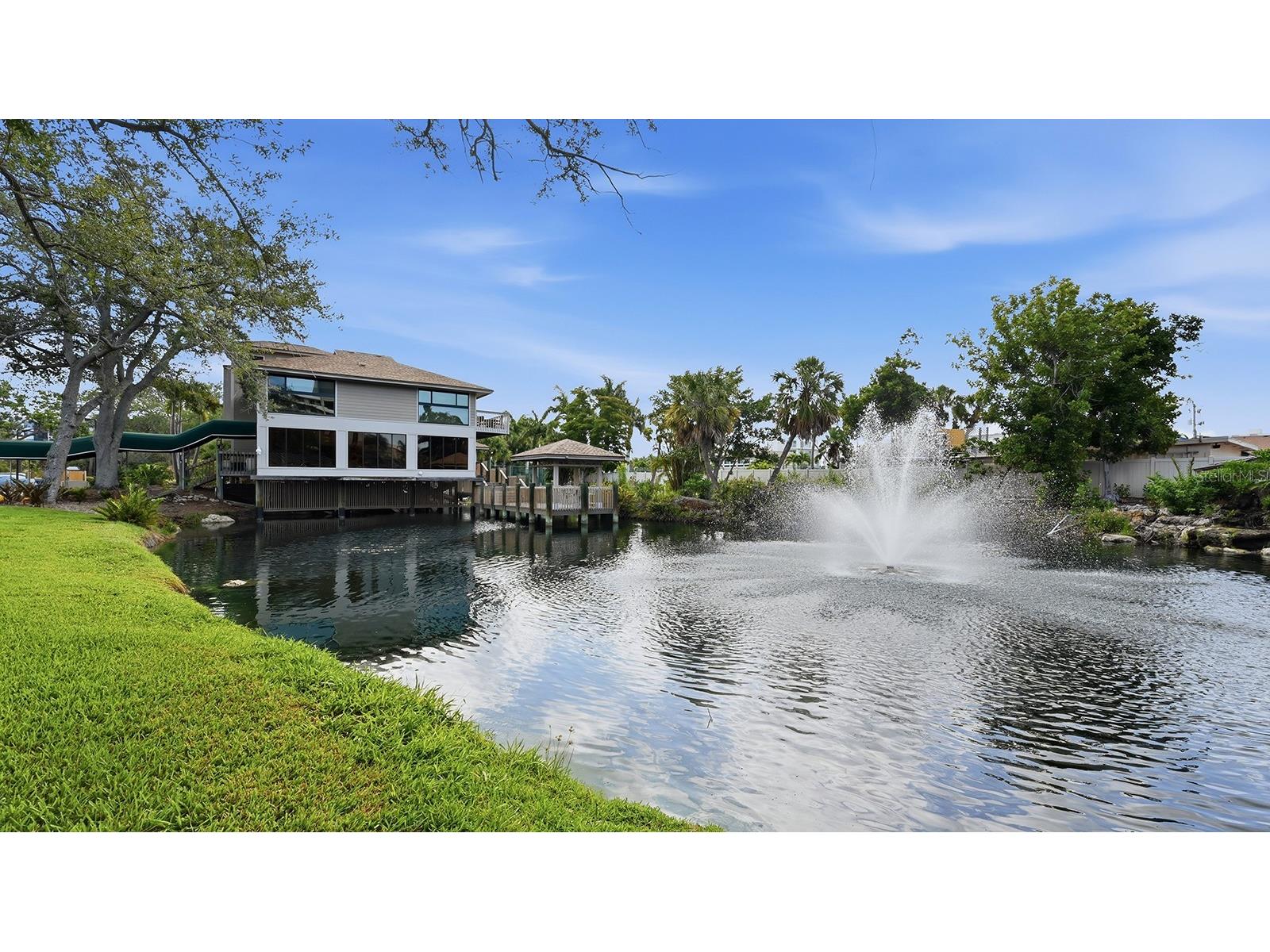5880 Midnight Pass Road #907 Sarasota FL 34242 A4694262 image51