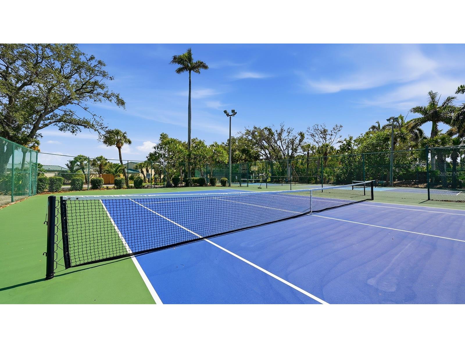 5880 Midnight Pass Road #907 Sarasota FL 34242 A4694262 image55