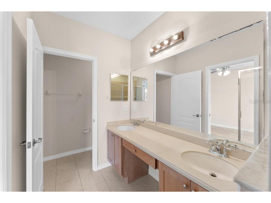 5880 Strada Capri Way Orlando FL 32835 O6371577 image23