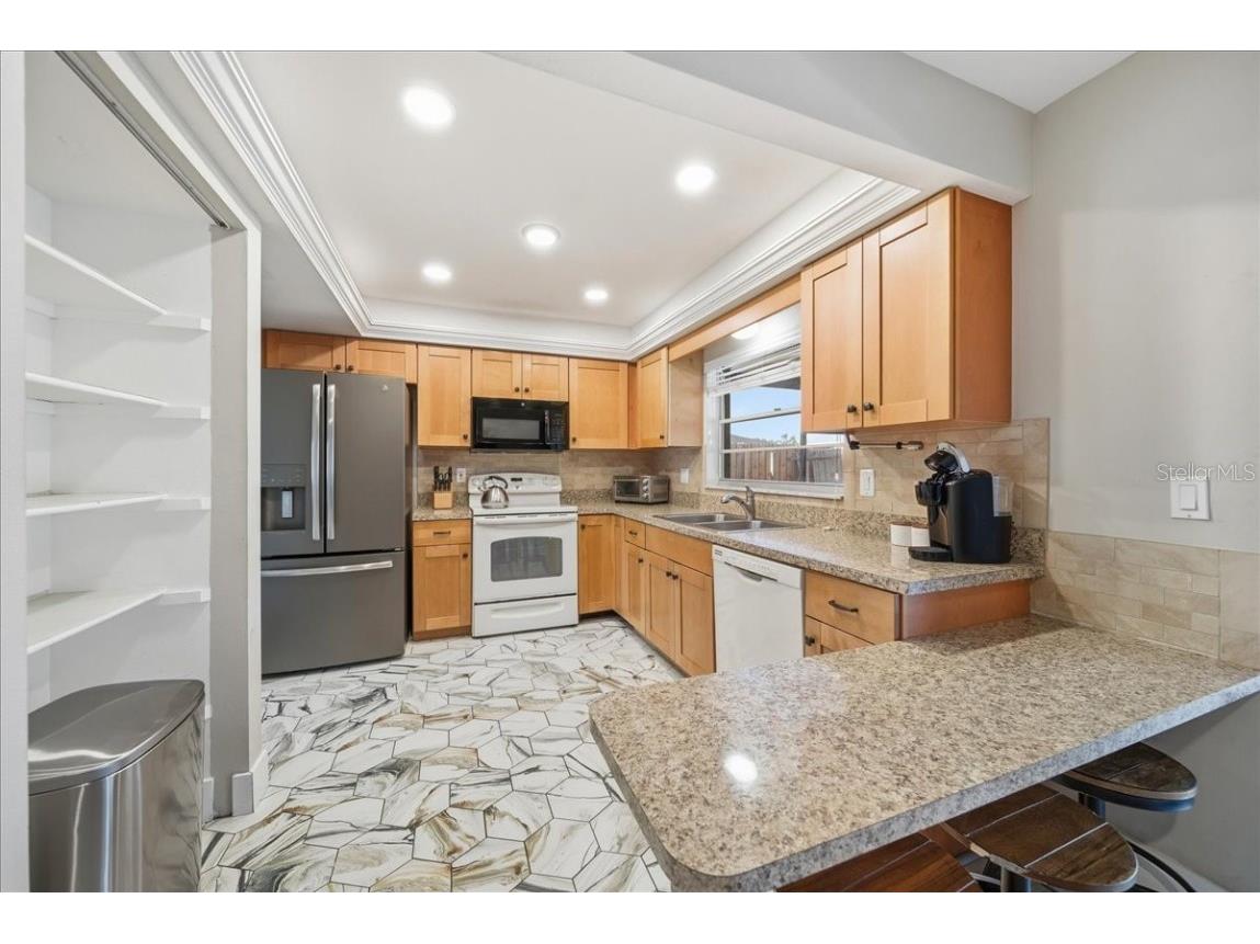 5883 Whistlewood Circle Sarasota FL 34232 A4671389 image13