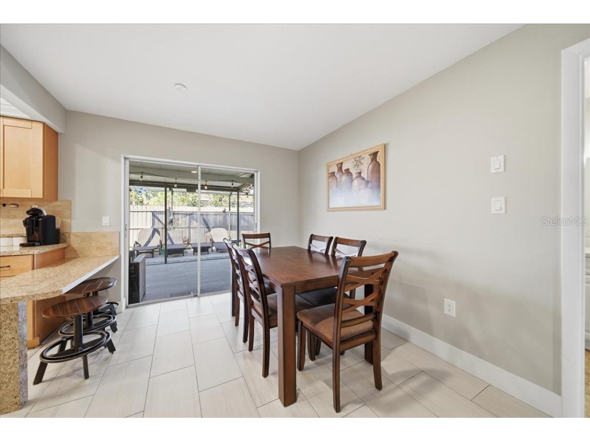 5883 Whistlewood Circle Sarasota FL 34232 A4671389 image17