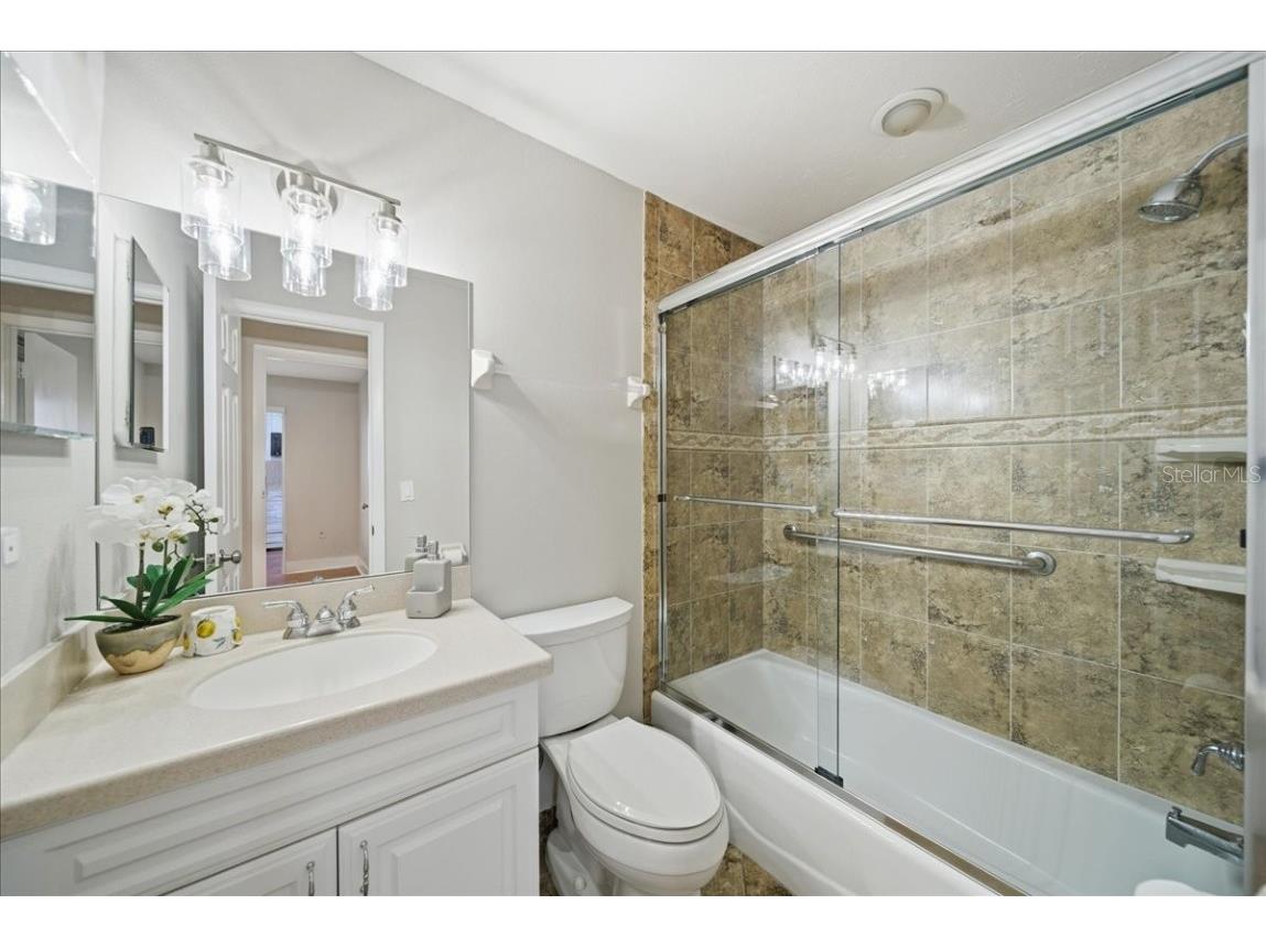 5883 Whistlewood Circle Sarasota FL 34232 A4671389 image27