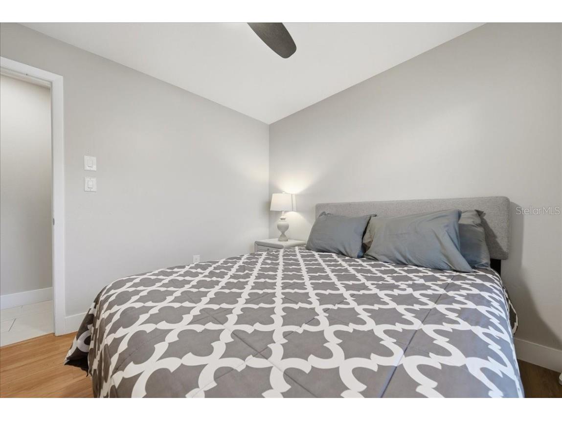 5883 Whistlewood Circle Sarasota FL 34232 A4671389 image34