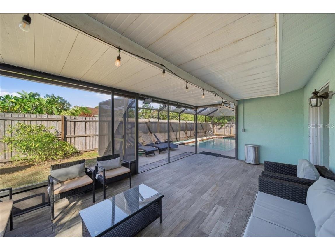 5883 Whistlewood Circle Sarasota FL 34232 A4671389 image37