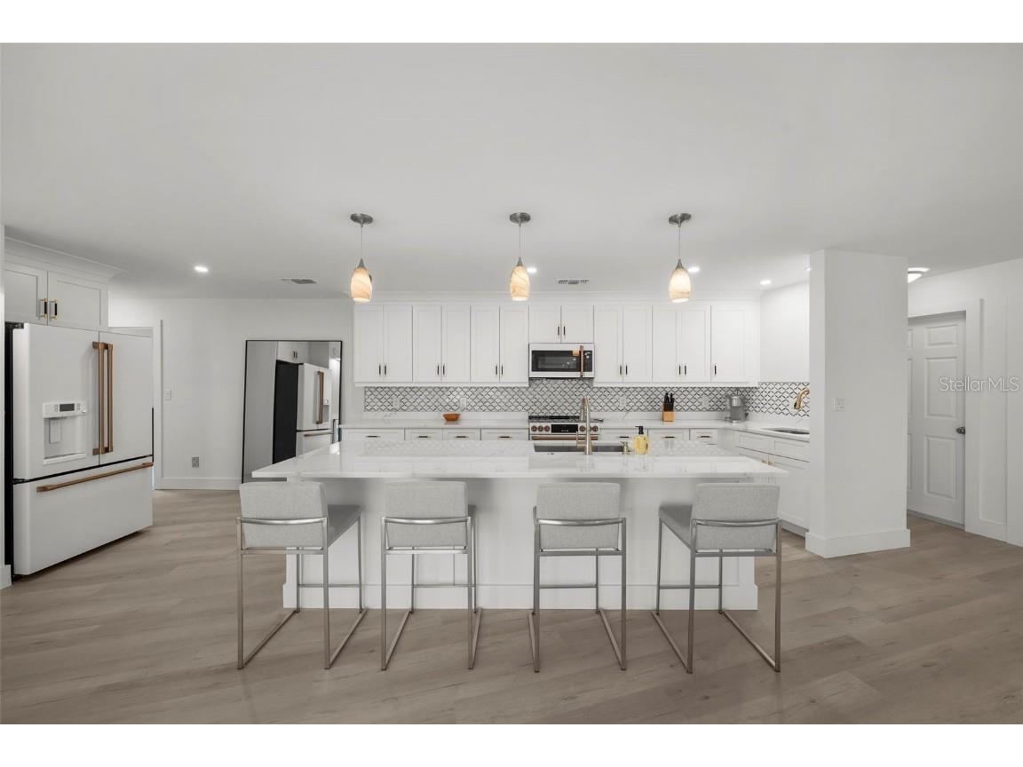 5884 51st Street S Saint Petersburg FL 33715 TB8451513 image3