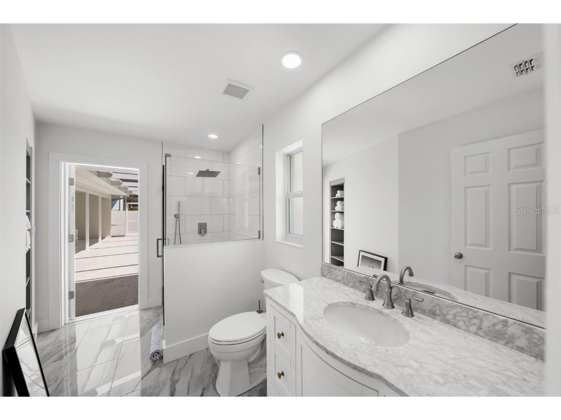 5884 51st Street S Saint Petersburg FL 33715 TB8451513 image50