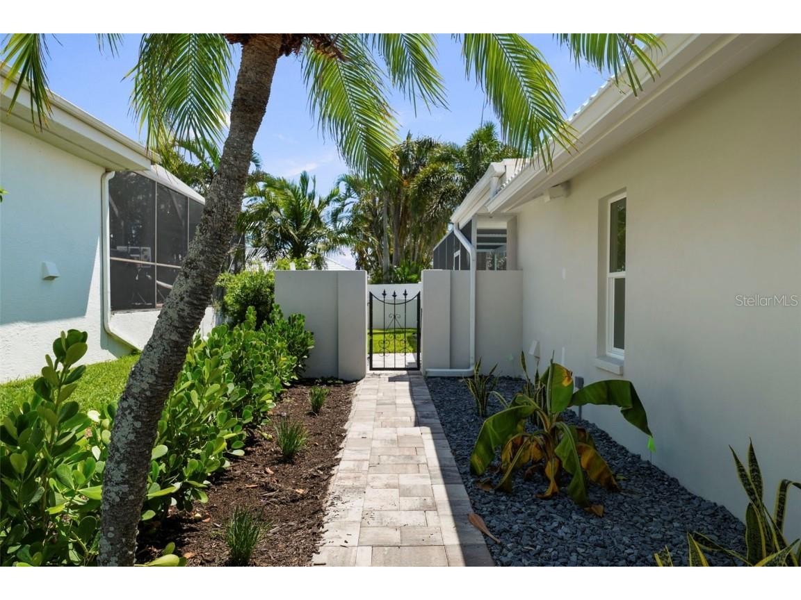 5884 51st Street S Saint Petersburg FL 33715 TB8451513 image54