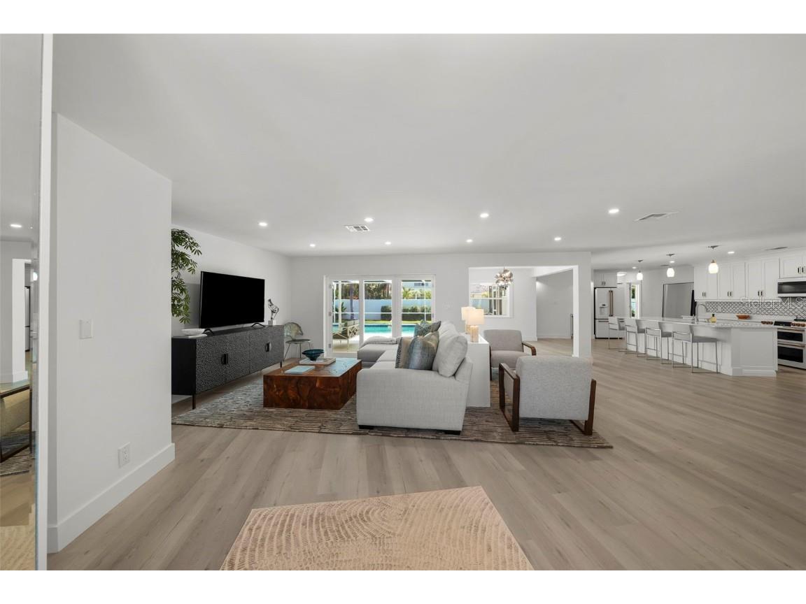 5884 51st Street S Saint Petersburg FL 33715 TB8451513 image6