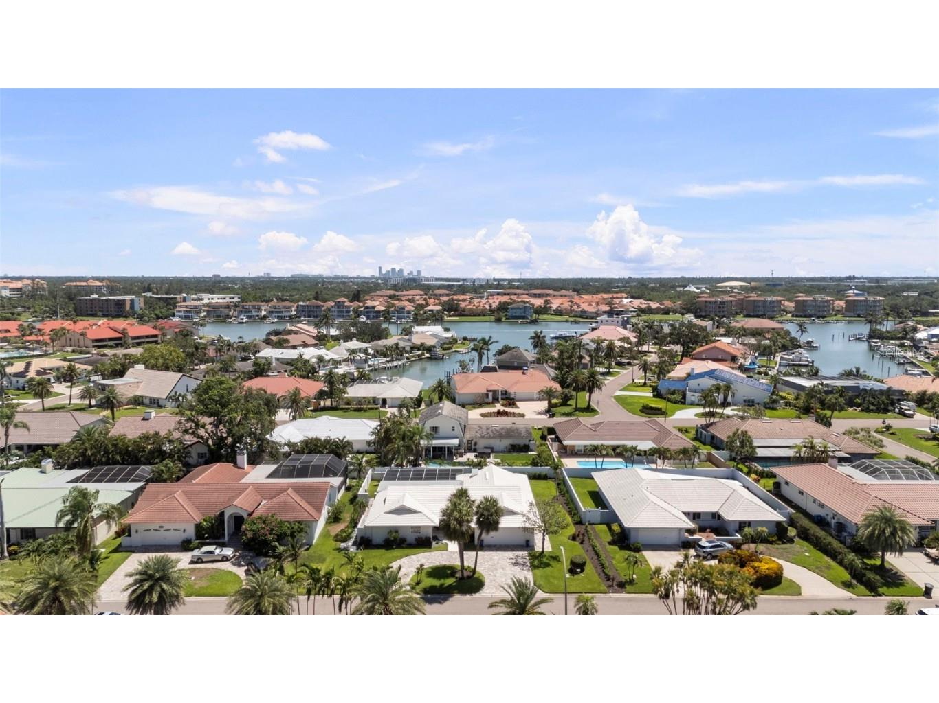 5884 51st Street S Saint Petersburg FL 33715 TB8451513 image67