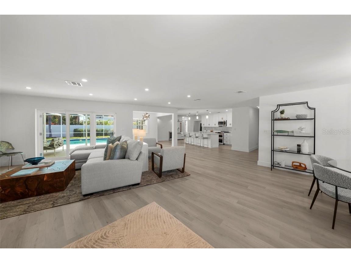 5884 51st Street S Saint Petersburg FL 33715 TB8451513 image7