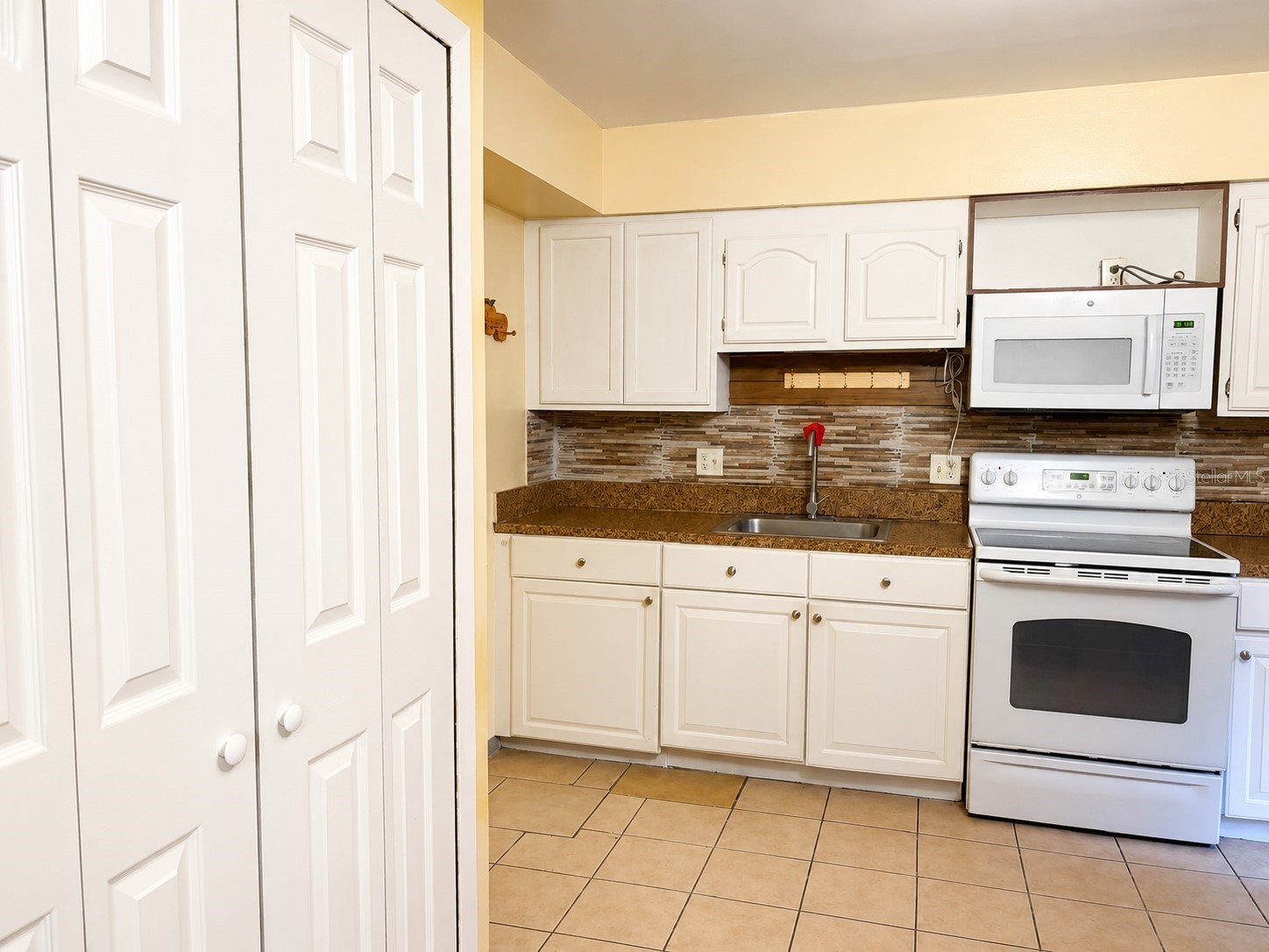 5885 Dahlia Drive #106/9 Orlando FL 32807 O6406175 image3