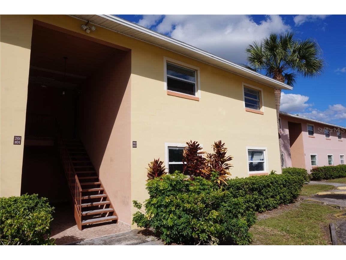 5885 Dahlia Drive #4 Orlando FL 32807 R4907257 image1