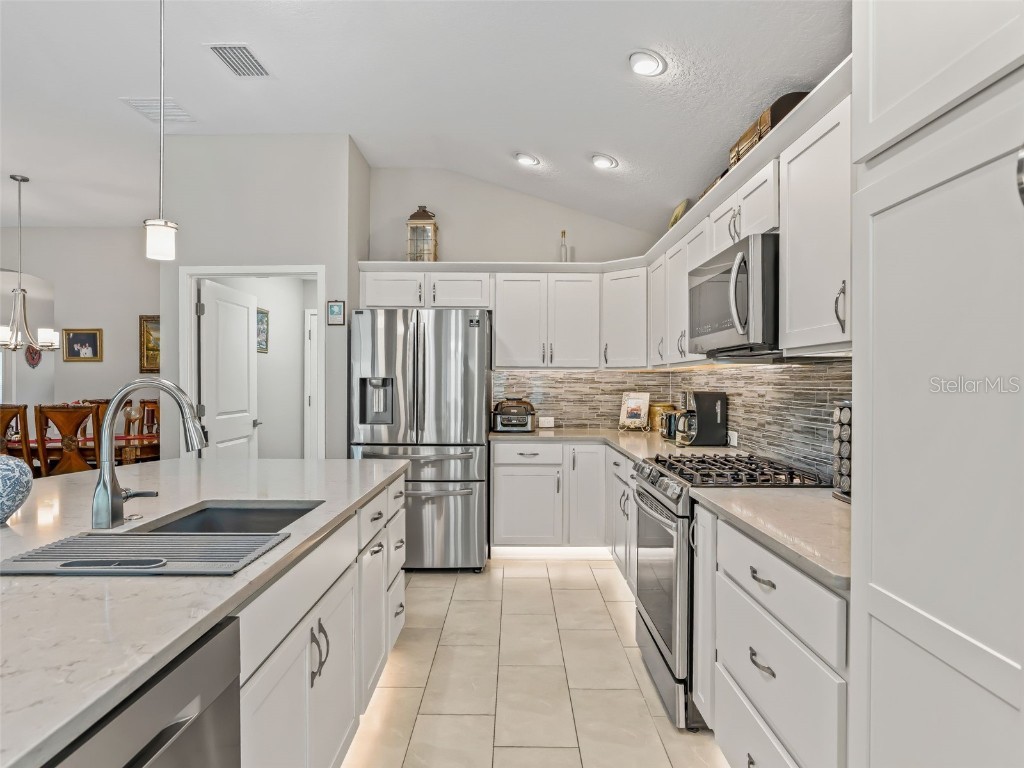 5885 Flint Loop The Villages FL 32163 G5106008 image24