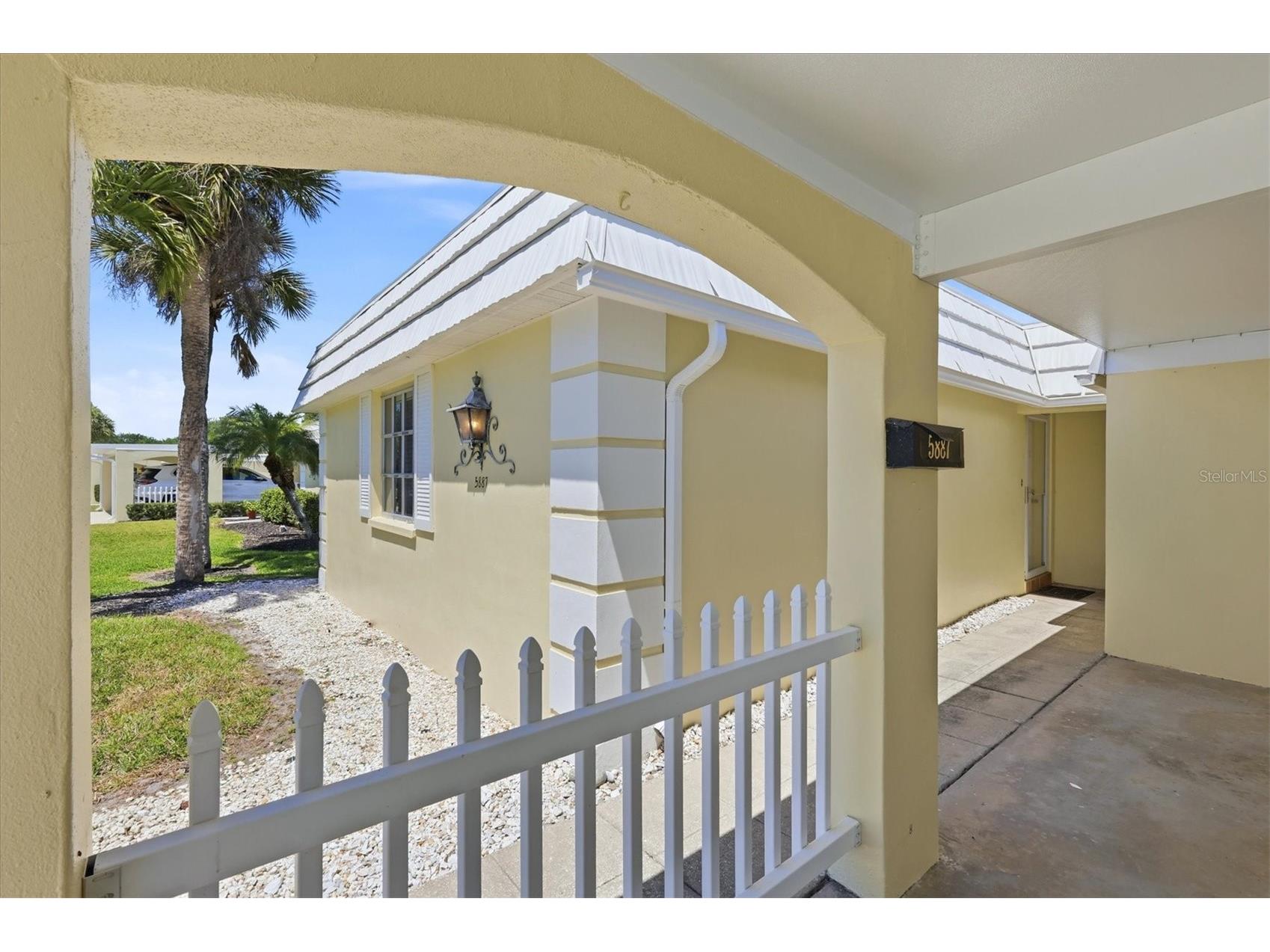 5887 Tidewood Avenue #2 Sarasota FL 34231 A4690222 image3