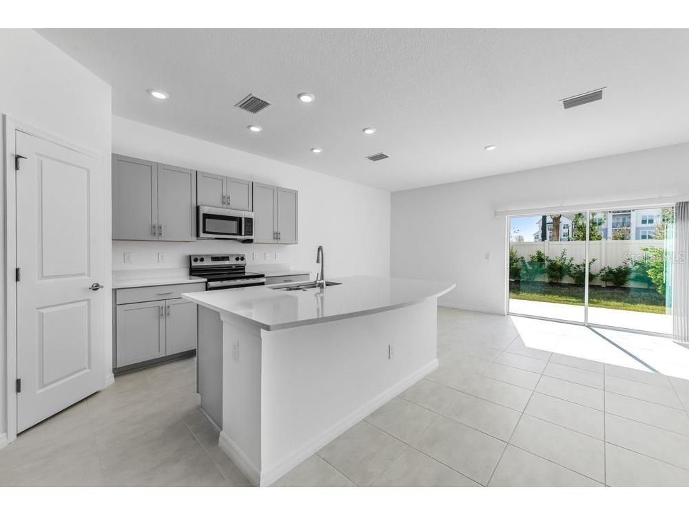 5889 Biscotti Street Nokomis FL 34275 A4650997 image5