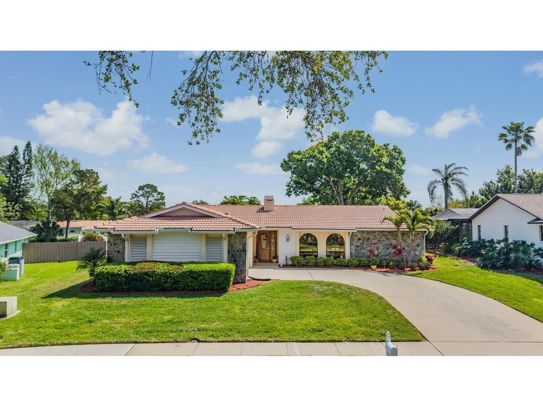 589 Allens Ridge Drive E Palm Harbor FL 34683 TB8490716 image1